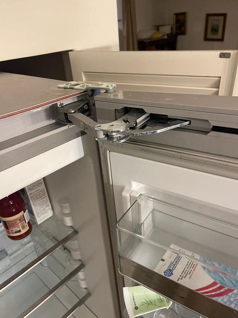 Ремонт холодильника Miele K2801Vi